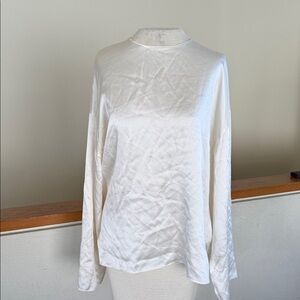 Vince Cream pure silk Blouse size medium